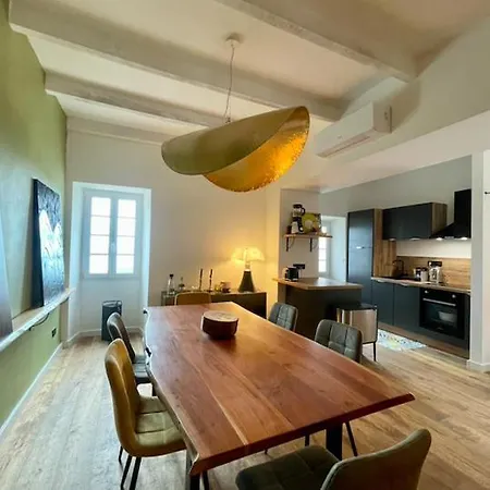 Superbe Vue Entierement Renove *